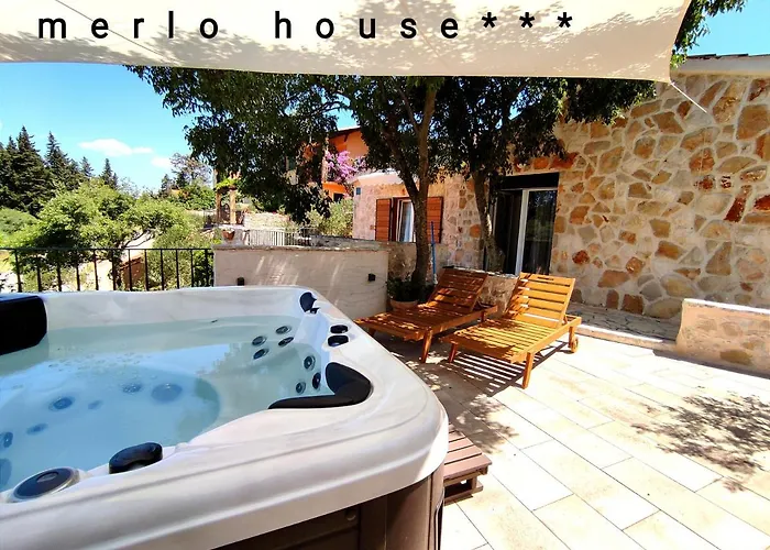 Merlo House Dol Hvar Βίλα *