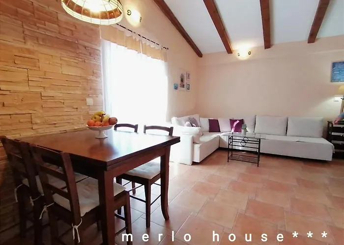 Merlo House Dol Hvar Βίλα