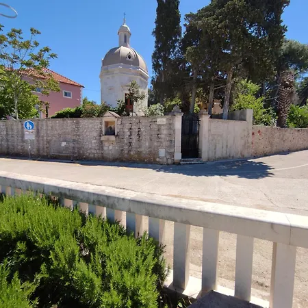 Merlo House Dol Hvar Villa