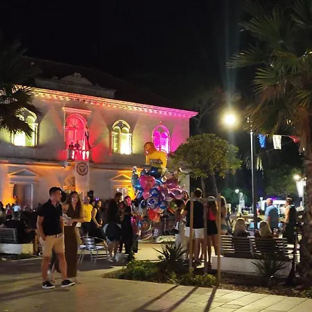Merlo House Dol Hvar スタリー・グラード